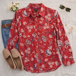 Talbots Lightweight Thin Red Blue Floral Button Classic Ladies Shirt. Size Med